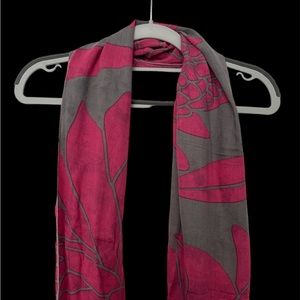 NWOT Women’s pink and gray tie dye Hawaiian sarong/swim coverup